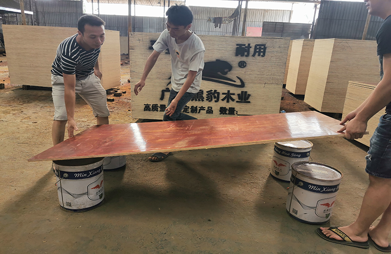 廣西建筑模板木業(yè)有多少家?廣西模板廠介紹