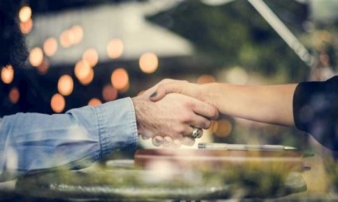 湖南大型企業(yè)付總再定購橋梁木模板