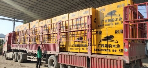 建筑模板清理工作-貴港模板廠家介紹