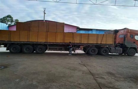 柳州建筑模板變形了怎么解決