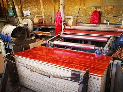 廣西貴港東龍鎮(zhèn)建筑模板實力廠家-黑豹